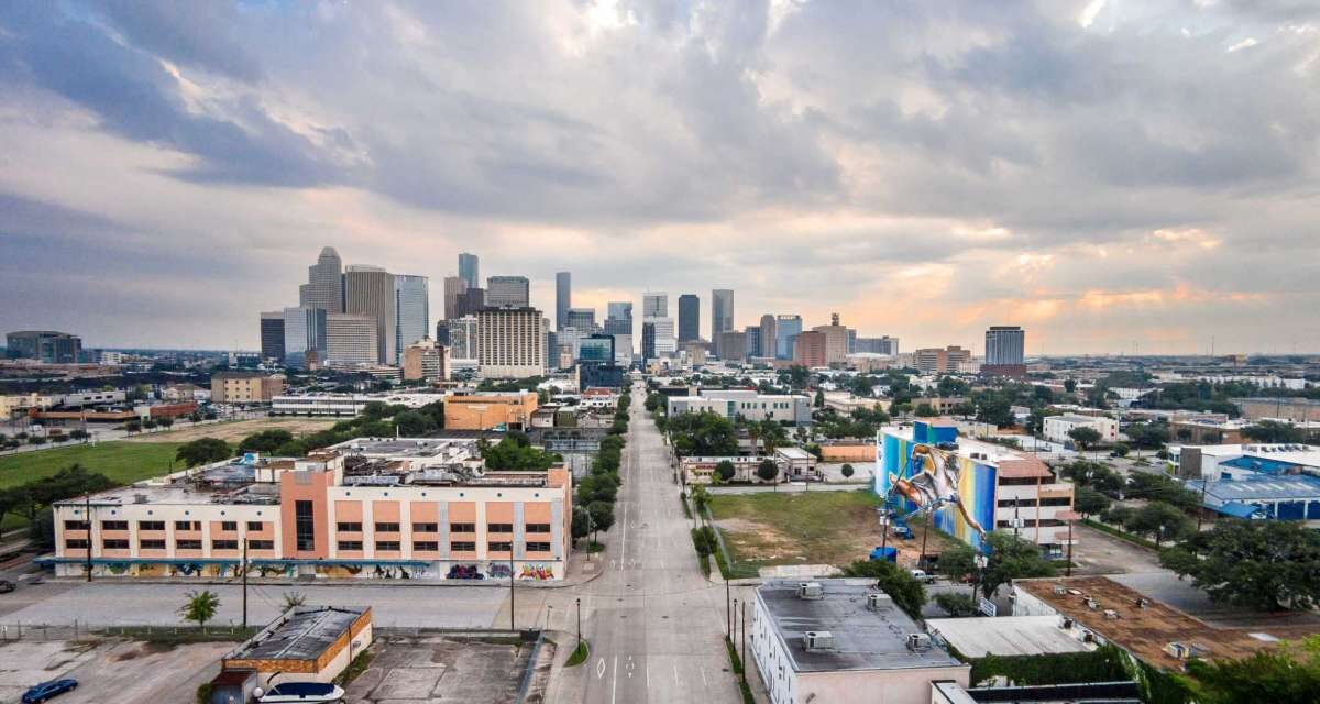 Houston photog taking to the air for unique views of Houston