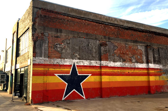 Need an Astros Selfie? Houston’s Mural Map Has You Covered